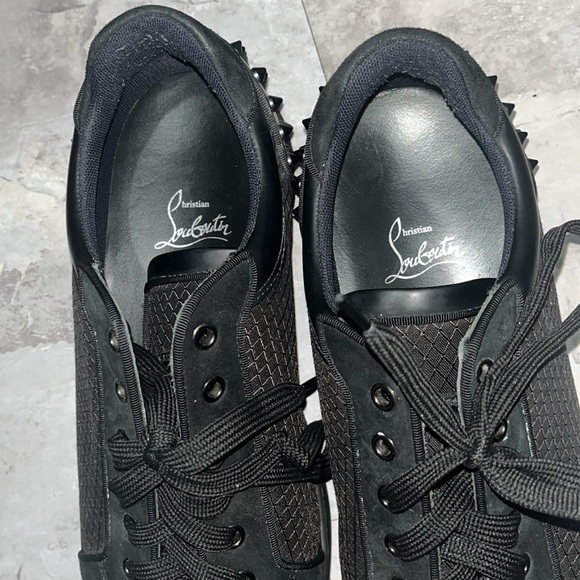 Christian Louboutin - Picture 4 of 6